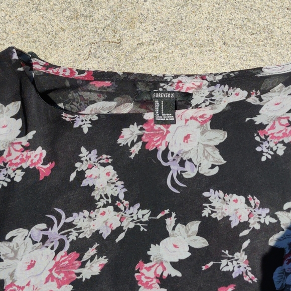 Boho Floral Bell-Sleeve Top Floral Top - Picture 4 of 16